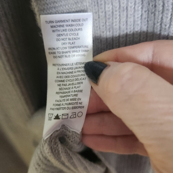 Ricki's Plus  Size Grey Knit Cardigan Size 2x/3x - Picture 8 of 9